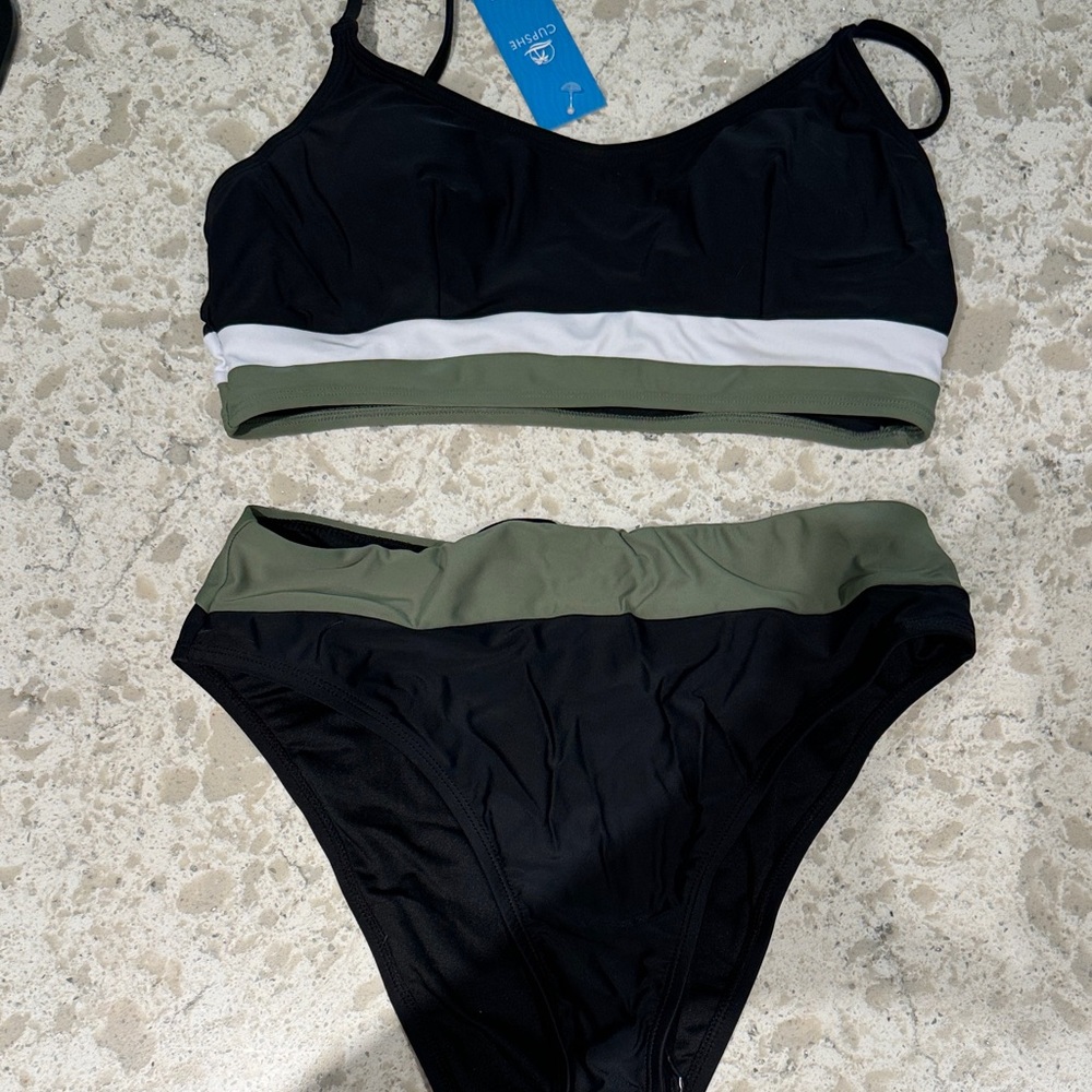 Cupshe Black and Olive Bikini Set
